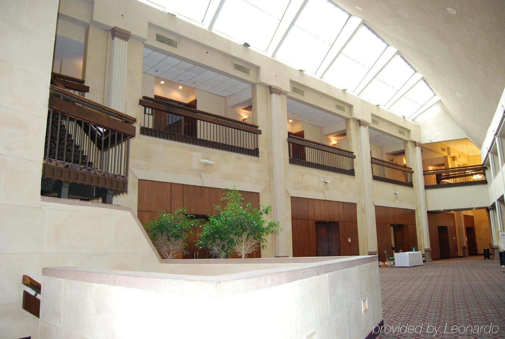 Love Field Hotel & Suites Dallas Eksteriør bilde