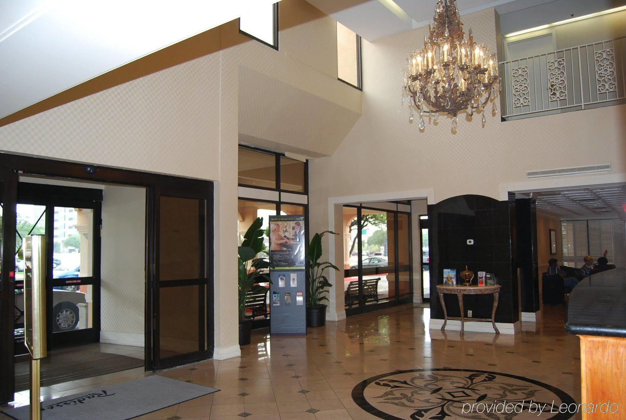 Love Field Hotel & Suites Dallas Eksteriør bilde